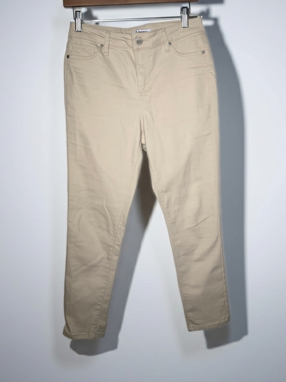 D. Jeans igh-Rise Beige Ankle Jeans - Classic Neutral Slim Fit Size 6. - Picture 2 of 11